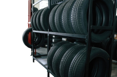 przechowalnia-opon-serwis-auto-removebg-preview